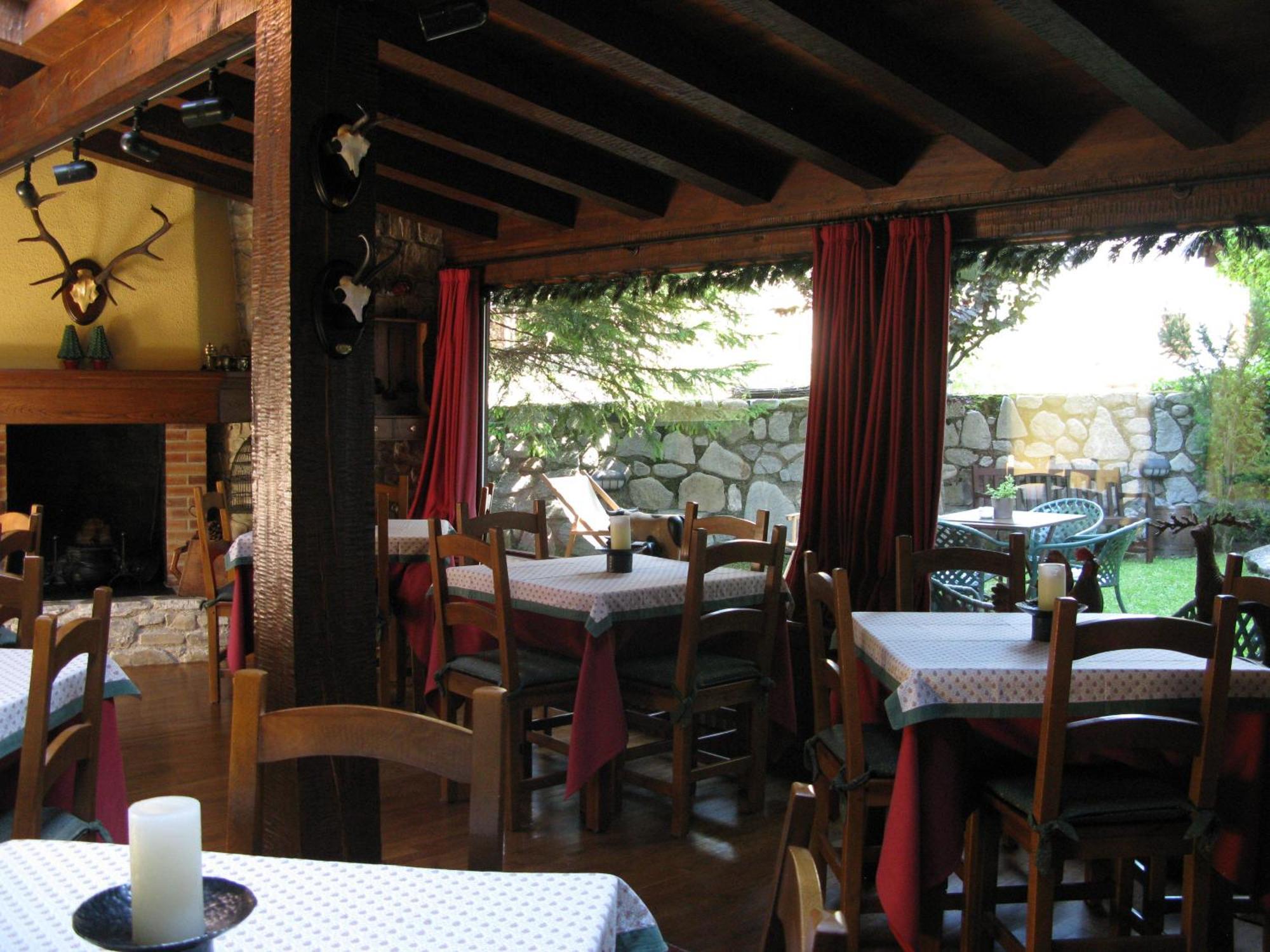 Hotel Besiberri Arties Exterior foto